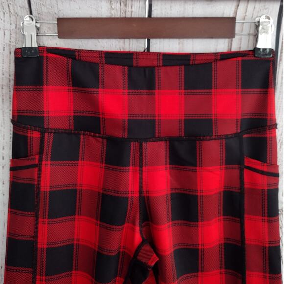 Constantly Varied Gear CVG Red & Black Plaid Pockets 26" Cropped Leggings Small - Picture 5 of 10